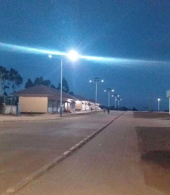 汉阳区非洲科特迪瓦太阳能路灯工程